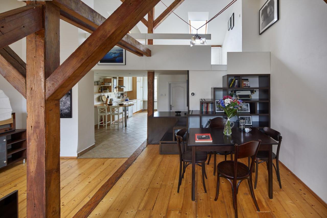 Apartamento Prague Days - Sunlit Attic Loft In Vinohrady Exterior foto